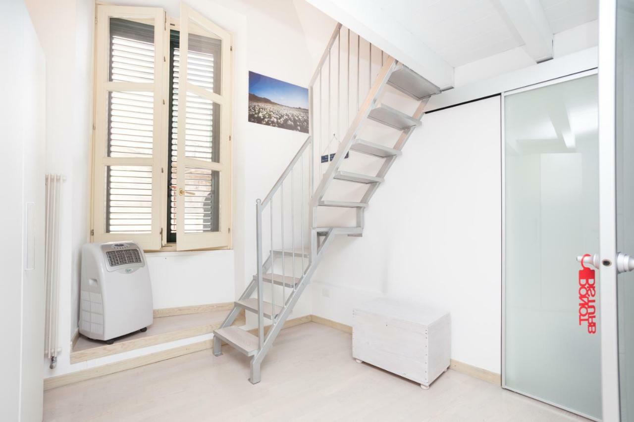 La Piccola Dimora Dell' Alcantarine Apartamento Lecce Exterior foto