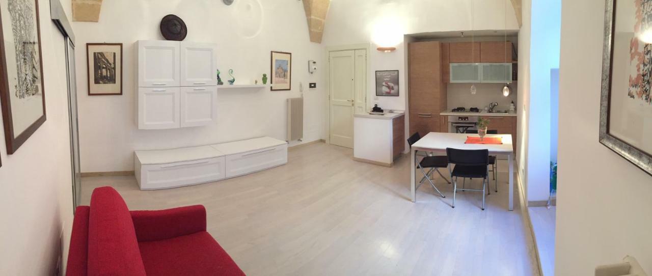 La Piccola Dimora Dell' Alcantarine Apartamento Lecce Exterior foto